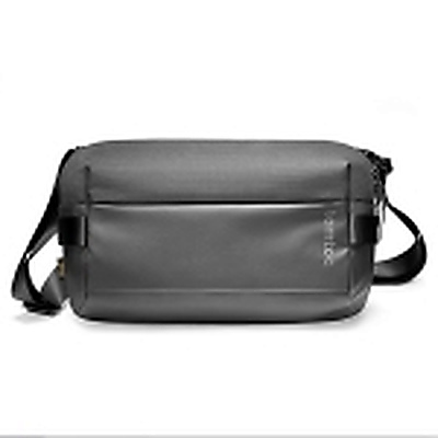 BOLSO TIPO BANDOLERA T21M1D1 NEGRO TOMTOC