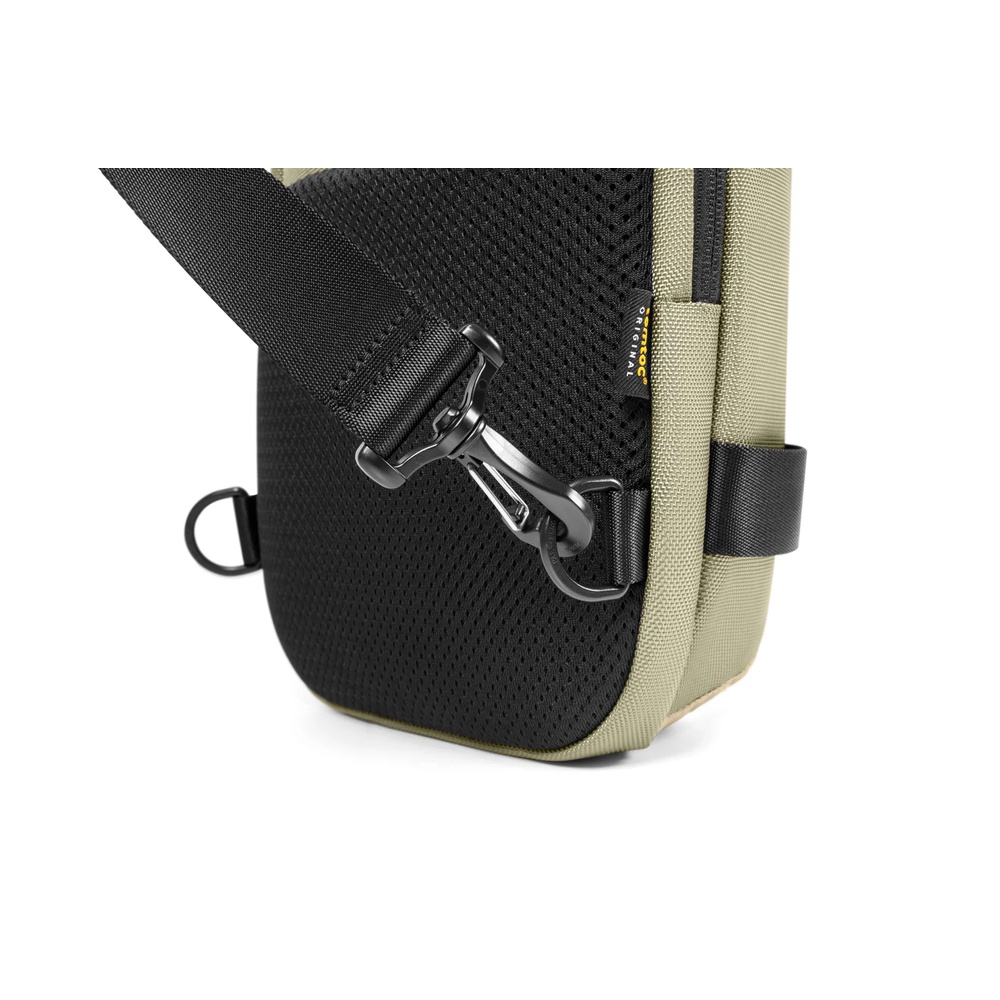 BOLSO TIPO BANDOLERA T24M1K1 CAQUI TOMTOC